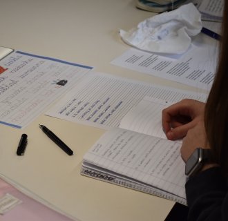 DIEŃ PISANIA PIÓREM