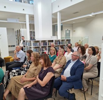 „… z książką przez życie” – pożegnanie długoletniego dyrektora Miejskiej Biblioteki Publicznej w Tarnogrodzie