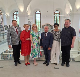„… z książką przez życie” – pożegnanie długoletniego dyrektora Miejskiej Biblioteki Publicznej w Tarnogrodzie