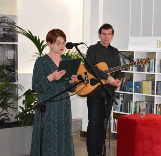 KONCERT POEZJI ŚPIEWANEJ &#34;OD KOCHANOWSKIEGO DO SZYMBORSKIEJ&#34;